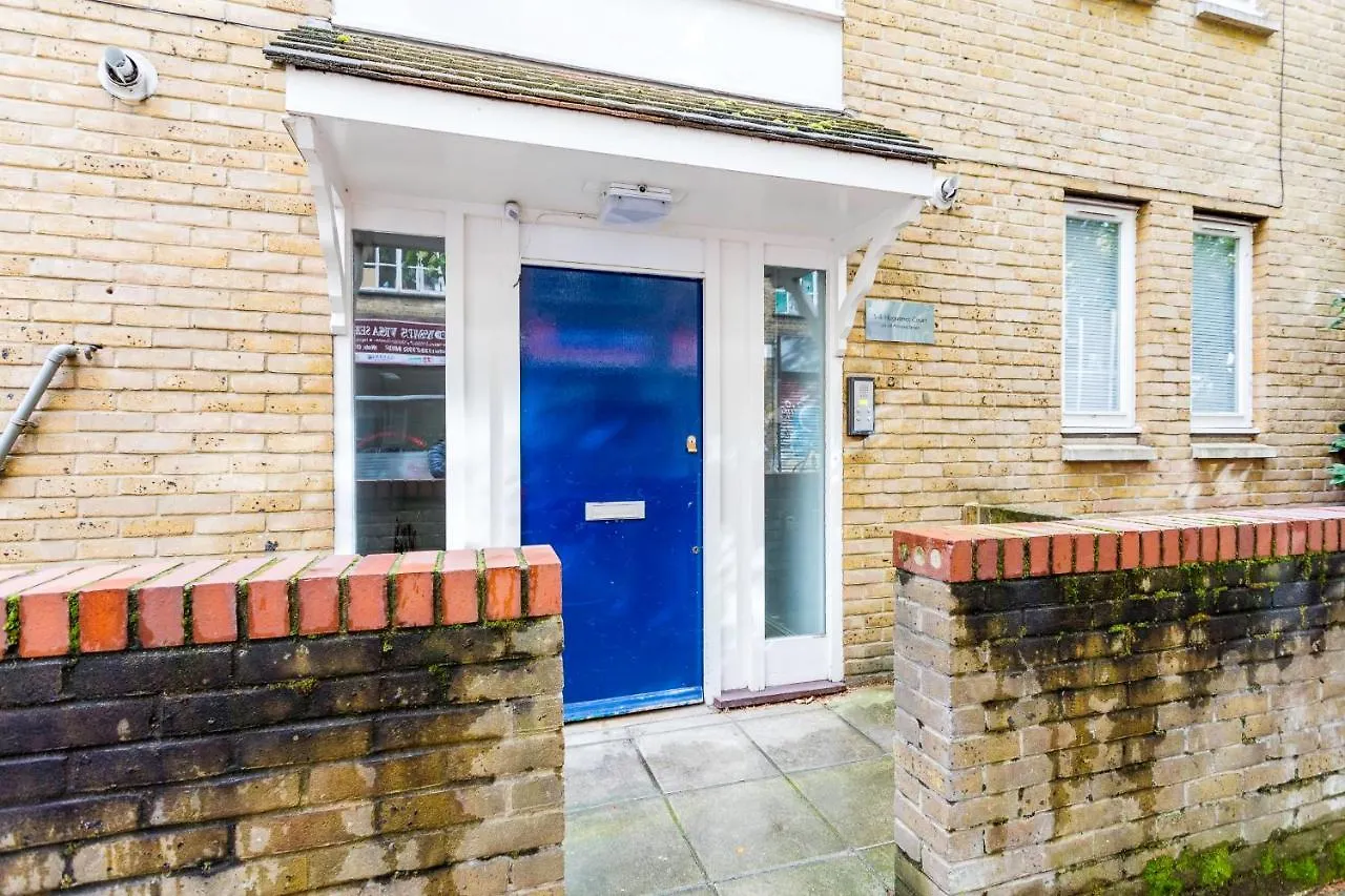 Apartment Modern Home Near Central London
